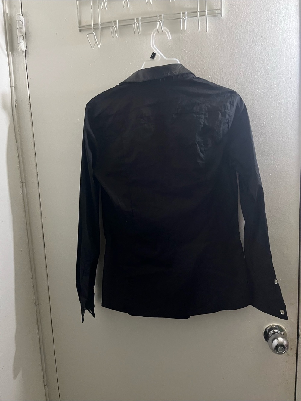 Oreesi Fashion Paris Black Long-Sleeve Dress Shirt with Contrast Collar - Picture 6 of 10